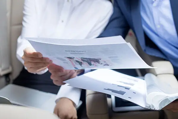 白豆腐和西红柿哪个好